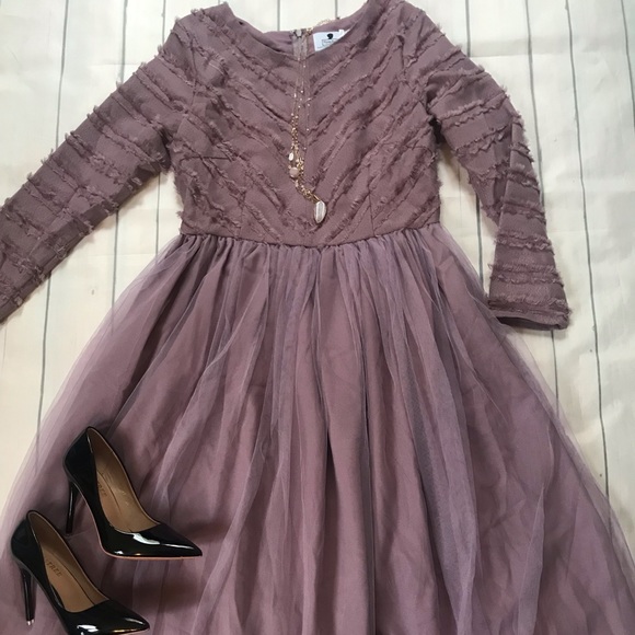 Beautiful elegant dress - Picture 5 of 5